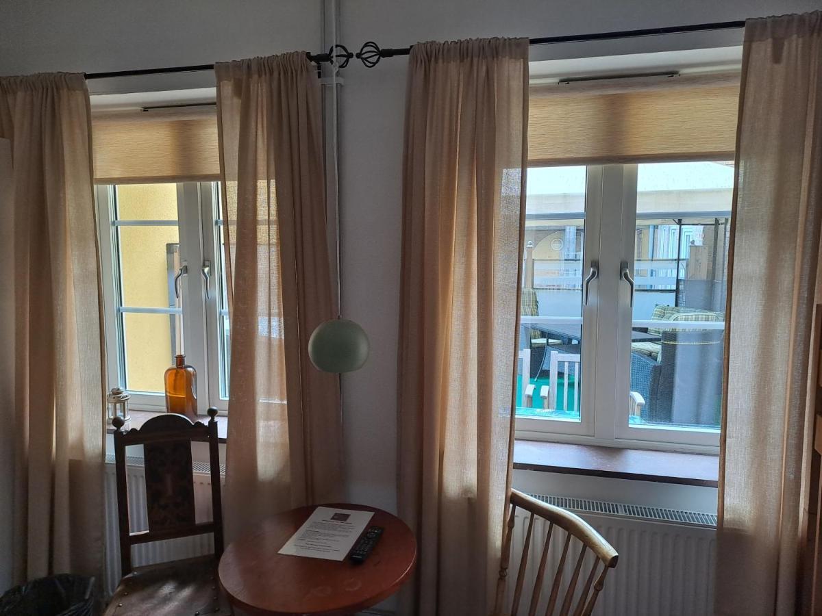 לנדסקרונה Sveriges Minsta Hotell! Hotel Gruyere מראה חיצוני תמונה